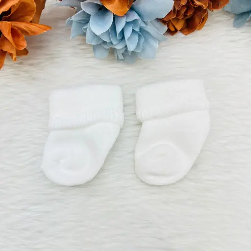 Ankle Length Infant Socks With A Soft Fuzzy Or Frilled Cuff 4