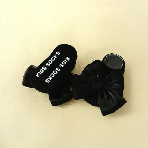 Bowknot Design Solid Cotton Breathable Socks For Newborn  (3)