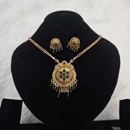 Gold Plated Kerala Traditional Green Palakka Pendant Necklace Set With Stud Earrings