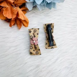 A Set Of Stylish Printed Hair Clip 2