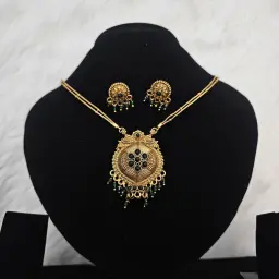 Gold Plated Kerala Traditional Green Palakka Pendant Necklace Set With Stud Earrings